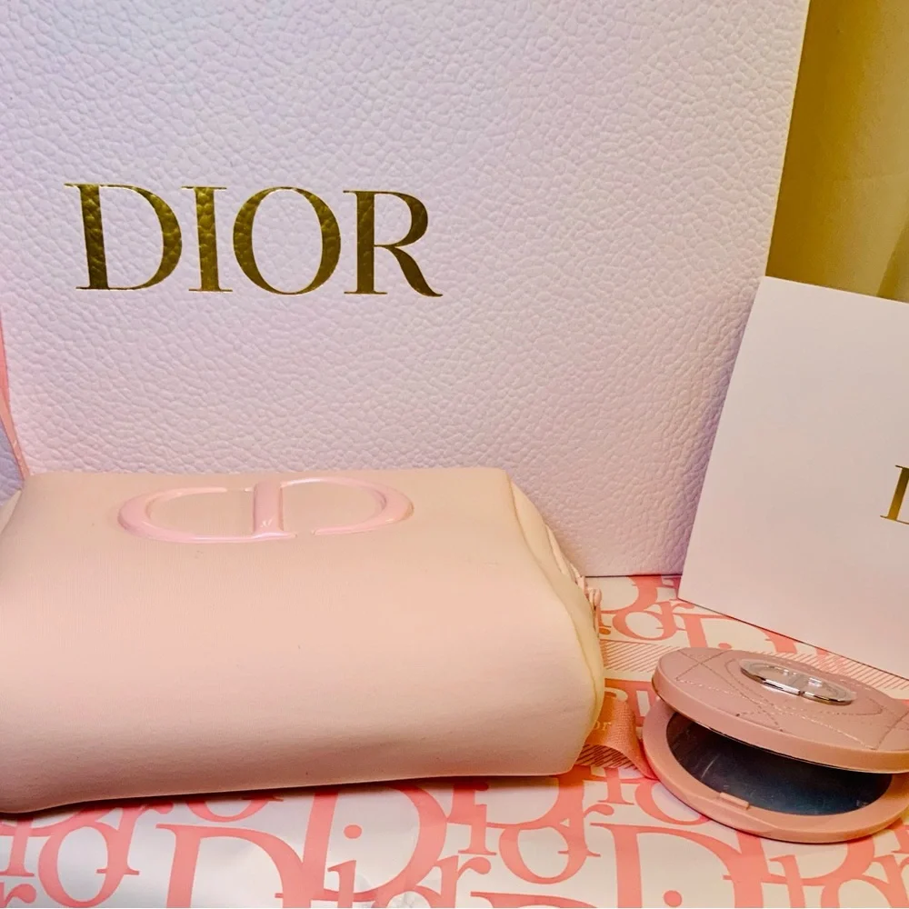 “Host Pick” Dior Pouch With Dior Compact Mirror